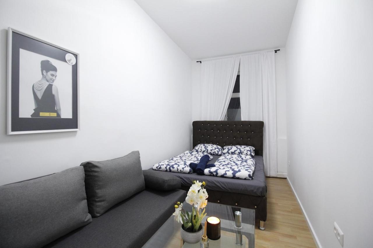 Comfort Triple Room Th Wiedeń Zewnętrze zdjęcie