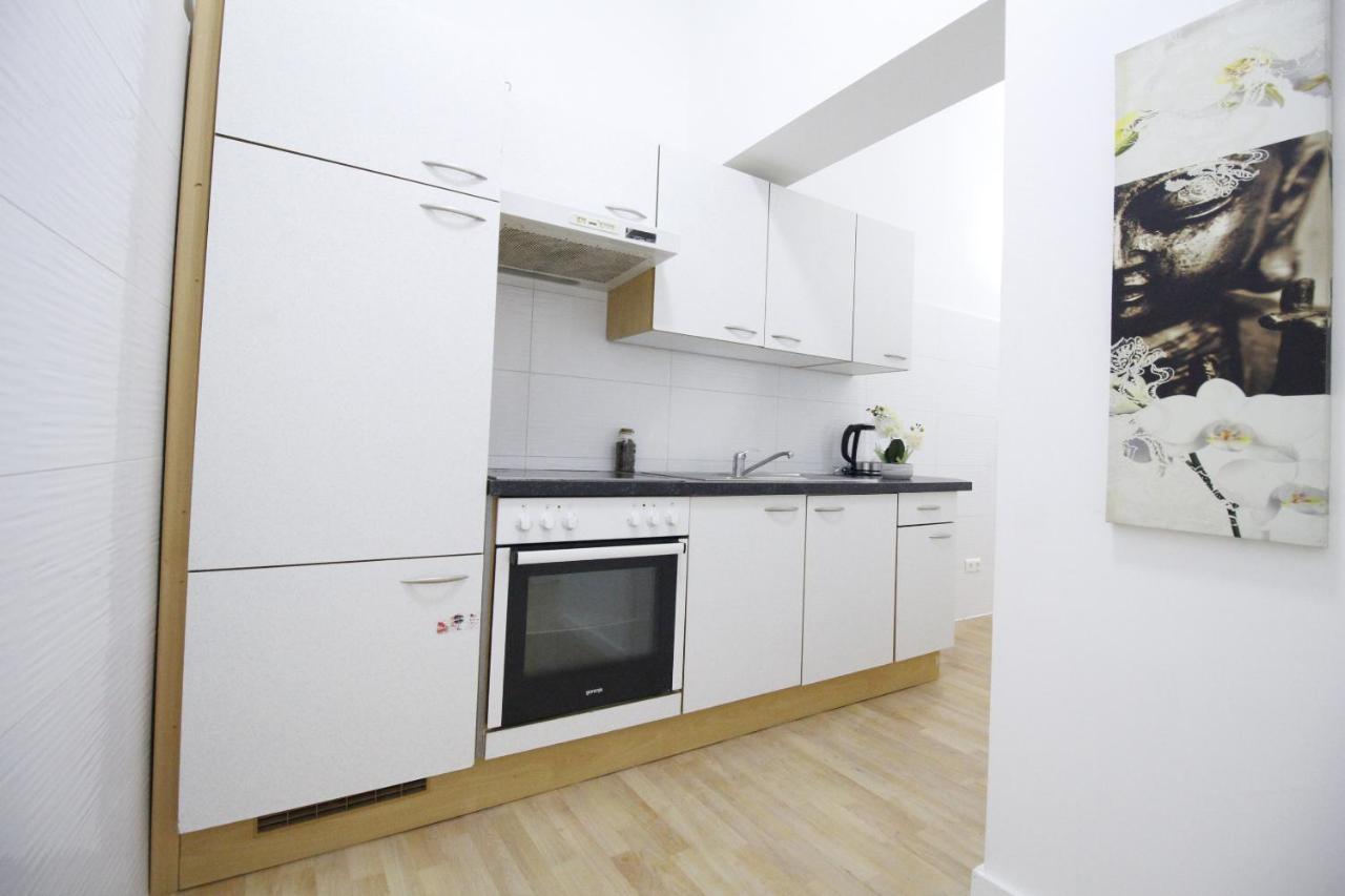 Comfort Triple Room Th Wiedeń Zewnętrze zdjęcie